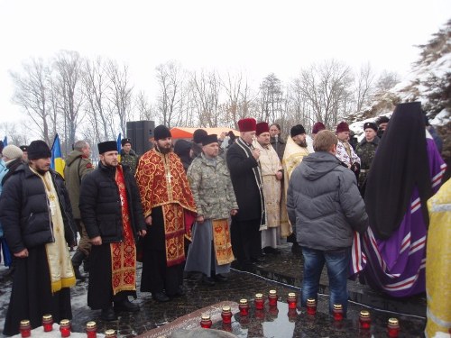 На Чернігівщині відбулись поминальні заходи з нагоди Дня пам’яті 97 річниці бою під Крутами На Чернігівщині відбулись поминальні заходи з нагоди Дня пам’яті 97 річниці бою під Крутами